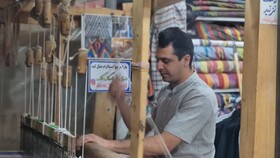 نقش‌بندیِ بهار بر خشت‌هایِ دیرین؛ شکوهِ صنایع‌دستیِ یزد در آیینه‌ نگاهِ گردشگران