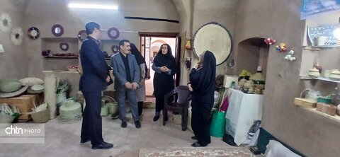 از زمزمه‌یِ آبشار تا ضیافتِ حصیر در میدان‌خان؛ پایشِ میدانیِ زیرساخت‌هایِ گردشگریِ بافق