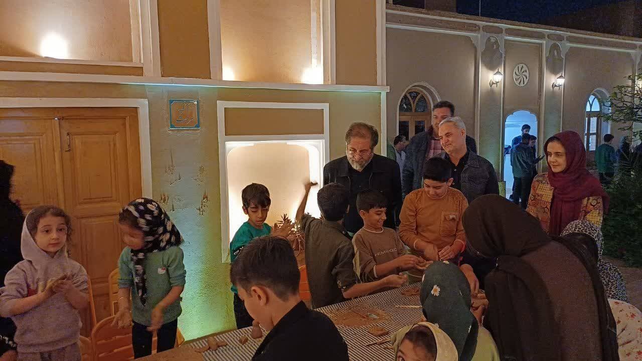 برگزاری کارگاه گل نقاشی کودک در اردکان در نوروز ۱۴۰۵&nbsp;