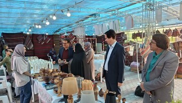 بازدید مدیرکل دفتر امور شهری و شوراهای استانداری از ایستگاه‌های نوروزی قائنات/بازارچه‌های نوروزی فرصتی برای معرفی ظرفیت‌های گردشگری و صنایع‌دستی