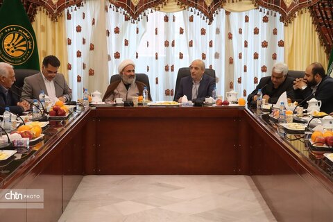 پیگیری مشکلات  فعالان گردشگری مشهدالرضا(ع)در جلسه باحضور رییس کمیسیون اصل90مجلس شورای اسلامی و مدیران کل امورمالیاتی وتامین اجتماعی خراسان رضوی