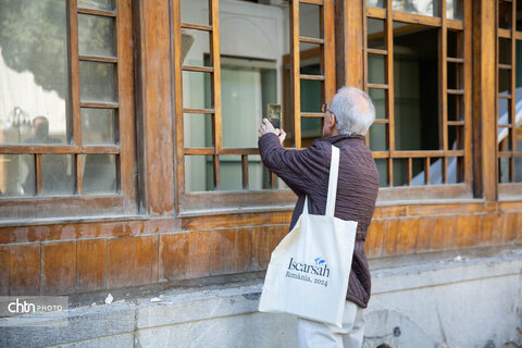 بازدید دبیر کمیته ملی سازمان یونسکو در ایران از بناهای تاریخی آسیب دیده در اصفهان