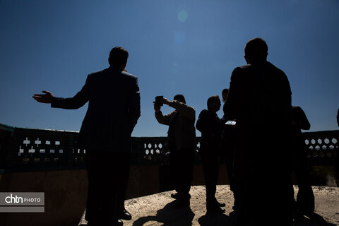 بازدید دبیر کمیته ملی سازمان یونسکو در ایران از بناهای تاریخی آسیب دیده در اصفهان