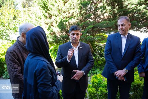 بازدید دبیر کمیته ملی سازمان یونسکو در ایران از بناهای تاریخی آسیب دیده در اصفهان