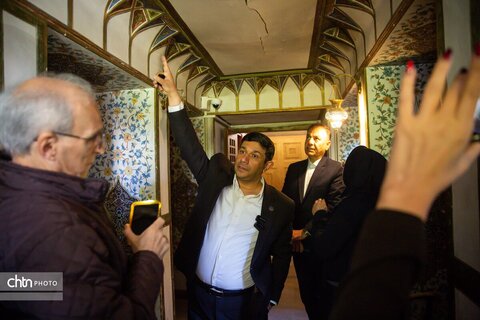 بازدید دبیر کمیته ملی سازمان یونسکو در ایران از بناهای تاریخی آسیب دیده در اصفهان