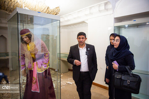 بازدید دبیر کمیته ملی سازمان یونسکو در ایران از بناهای تاریخی آسیب دیده در اصفهان