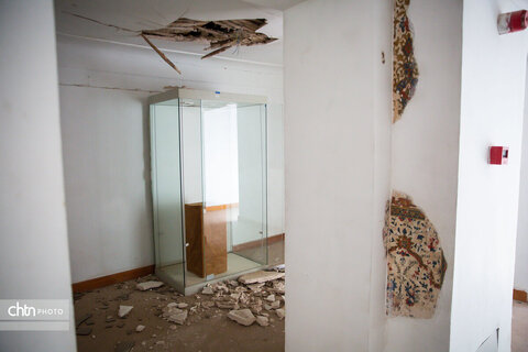 بازدید دبیر کمیته ملی سازمان یونسکو در ایران از بناهای تاریخی آسیب دیده در اصفهان