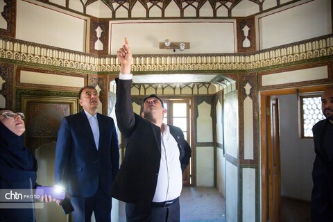 بازدید دبیر کمیته ملی سازمان یونسکو در ایران از بناهای تاریخی آسیب دیده در اصفهان