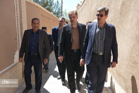 پویش مردمی مرمت/ بافت تاریخی زارچ در مسیر احیا / بازدید مدیرکل میراث‌فرهنگی یزد از ظرفیت‌های گردشگری شهرستان