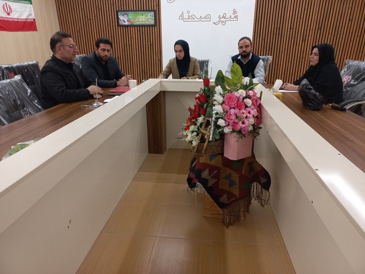 پرداخت تسهیلات ۵ میلیارد ریالی به واحدهای آسیب‌دیده در حوزه‌های صنایع‌دستی و گردشگری