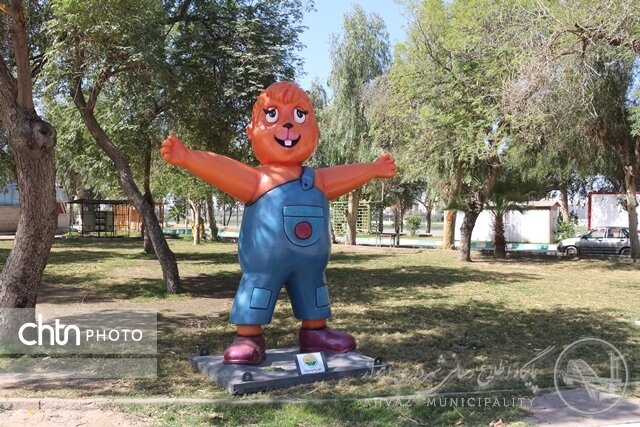 نصب المان‌های نوستالژی دهه ۶۰ در پارک لاله اهواز/ بازآفرینی خاطرات کودکی در روزهای مقاومت