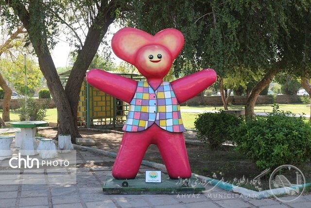 نصب المان‌های نوستالژی دهه ۶۰ در پارک لاله اهواز/ بازآفرینی خاطرات کودکی در روزهای مقاومت