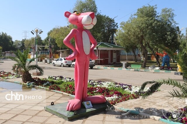 نصب المان‌های نوستالژی دهه ۶۰ در پارک لاله اهواز/ بازآفرینی خاطرات کودکی در روزهای مقاومت