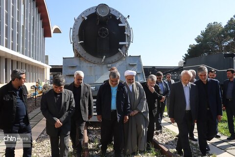 بازدید استاندار و رئیس ستاد اجرایی خدمات سفر خراسان رضوی و مدیر کل میراث‌فرهنگی گردشگری وصنایع دستی خراسان رضوی از پایانه امام رضا(ع) وایستگاه راه آهن شهید رئیسی مشهد