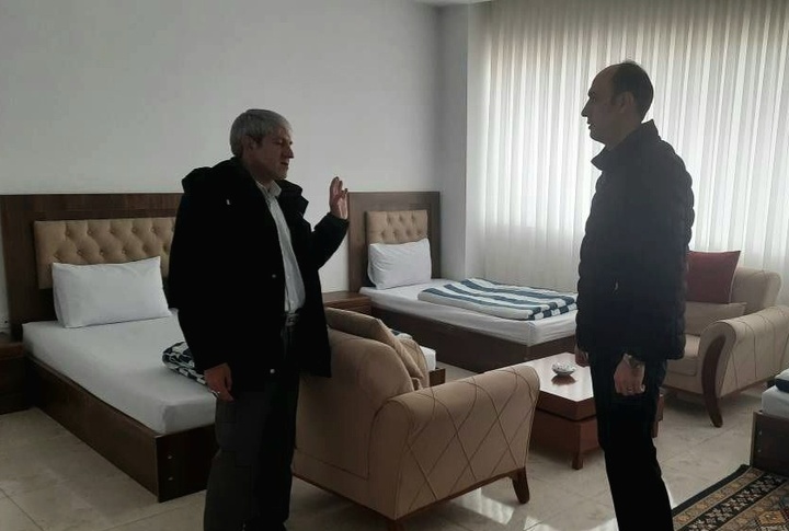 لزوم رفاه حال مسافران و آسیب‌دیدگان جنگ در مراکز اقامتی/ قروه دارای ظرفیت‌های متنوع گردشگری است