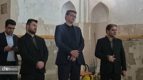 رصد وضعیت اجتماعی و بازدید از غرفه‌های صنایع‌دستی در دومین حضور میدانی معاون استاندار در بافت تاریخی یزد