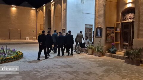 رصد وضعیت اجتماعی و بازدید از غرفه‌های صنایع‌دستی در دومین حضور میدانی معاون استاندار در بافت تاریخی یزد