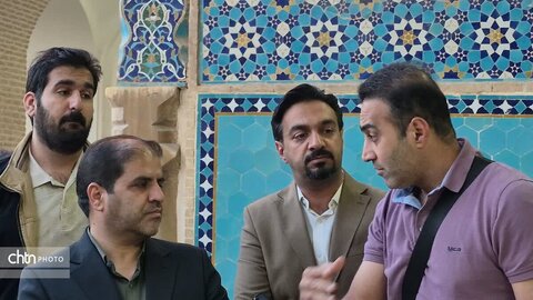 رصد وضعیت اجتماعی و بازدید از غرفه‌های صنایع‌دستی در دومین حضور میدانی معاون استاندار در بافت تاریخی یزد