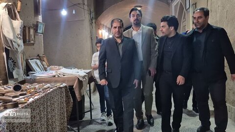 رصد وضعیت اجتماعی و بازدید از غرفه‌های صنایع‌دستی در دومین حضور میدانی معاون استاندار در بافت تاریخی یزد