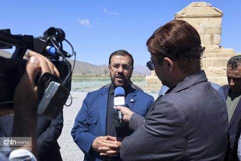بازدید استاندار فارس از پاسارگاد