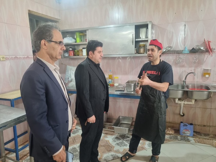 تشدید نظارت بر مجتمع‌های بین‌راهی بدره ایلام در راستای خدمات‌رسانی شایسته به گردشگران نوروزی