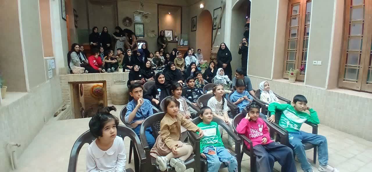 برگزاری ویژه‌برنامه «کودک بافق، ایران»