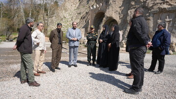 بازدید جانشین دادستان کرمانشاه از تاق‌بستان/ تاکید بر ادامه برخورد قضایی با واحدهای اقامتی غیرمجاز