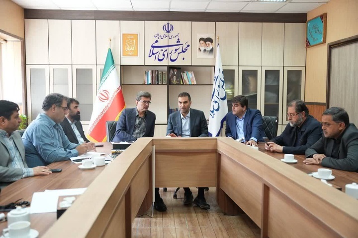 بررسی مسائل مشترک میراث‌فرهنگی و اوقافی اردکان با محوریت احیای بازار تاریخی و بازارچۀ بازارنو اردکان