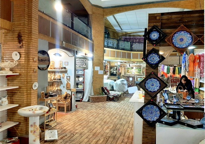 خانه صنایع‌دستی کرمانشاه؛ مقصد پرطرفدار نوروز با ۲۵ غرفه تماشایی