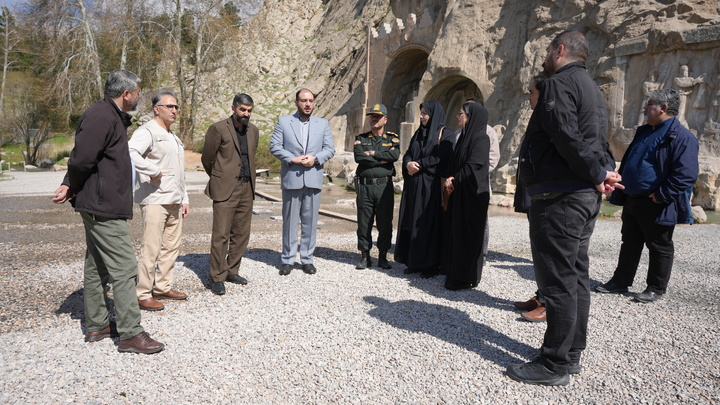 بازدید جانشین دادستان کرمانشاه از تاق‌بستان/ تاکید بر ادامه برخورد قضایی با واحدهای اقامتی غیرمجاز
