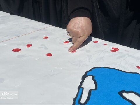 مراسم اهتزاز پرچم مقدس جمهوری اسلامی ایران در حسینیه اعظم زنجان