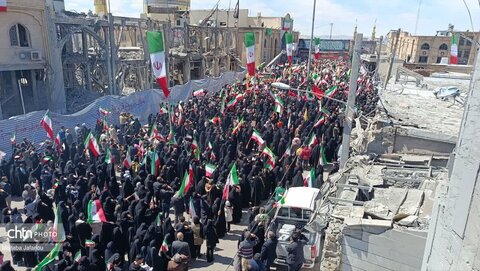 مراسم اهتزاز پرچم مقدس جمهوری اسلامی ایران در حسینیه اعظم زنجان