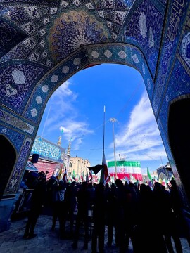 اهدای طلا و جواهرات مادران زنجانی برای بازسازی حسینیه اعظم زنجان