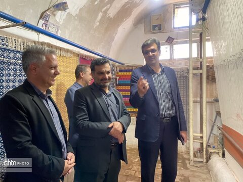 پایش پروژه‌های مرمتی و حمایت از هنرمندان در شهر جهانی میبد
