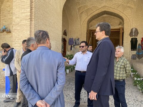 پایش پروژه‌های مرمتی و حمایت از هنرمندان در شهر جهانی میبد