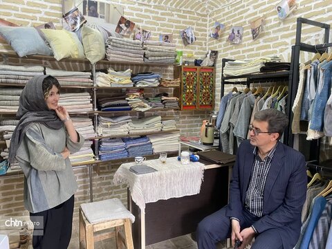 پایش پروژه‌های مرمتی و حمایت از هنرمندان در شهر جهانی میبد