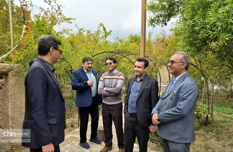 ارزیابی ظرفیت‌ها و بررسی چالش‌های بوم‌گردی‌های شهرستان تفت