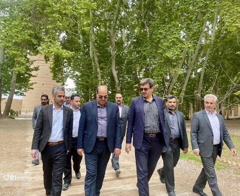 هم‌افزایی مسئولان برای گره‌گشایی از چالش‌های گردشگری در مهریز