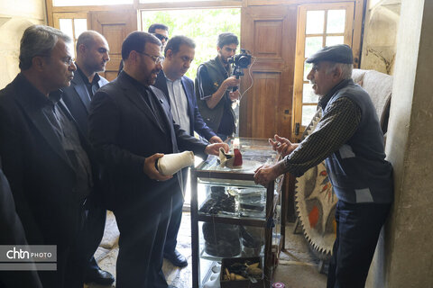 بازدید استاندار از ارگ کریم خانی