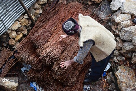 ارغوان بافی، هنر کهن در هورامان