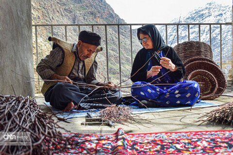 ارغوان بافی، هنر کهن در هورامان