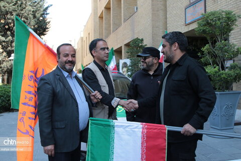 رژه خودرویی خانواده بزرگ میراث فرهنگی،گردشگری و صنایع‌دستی دستی