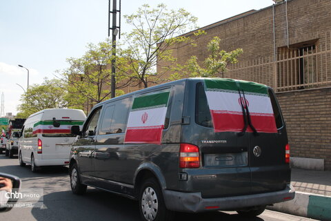 رژه خودرویی خانواده بزرگ میراث فرهنگی،گردشگری و صنایع‌دستی دستی