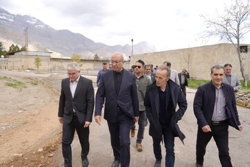 پیگیری برای یک پروژه بزرگ گردشگری در کرمانشاه/ بازدید استاندار از مجتمع گردشگری رخش در کرمانشاه