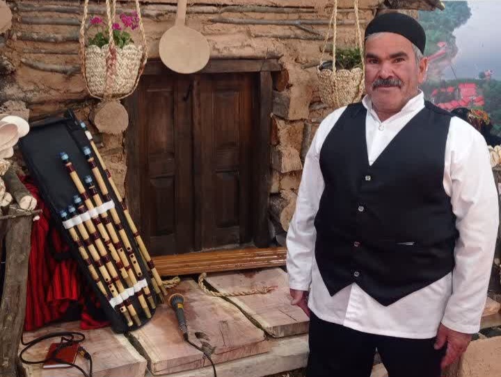 در اقامتگاه‌های بوم‌گردی با رویکردی مسئولانه و مردمی از مهمانان جنگ‌زده میزبانی می‌کنیم