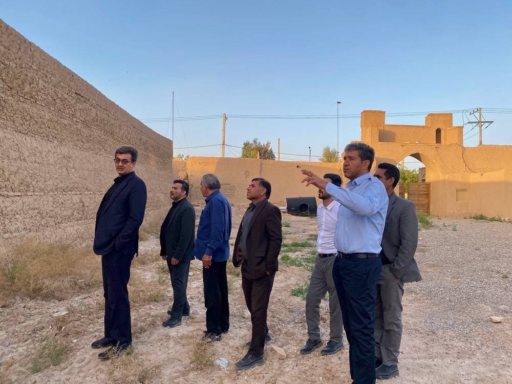 عزم جزم میراث‌فرهنگی برای توسعه زیرساخت‌های گردشگری شهرستان خاتم/ تقویت پروژه‌های مشارکتی و حمایت از مالکان بناهای تاریخی