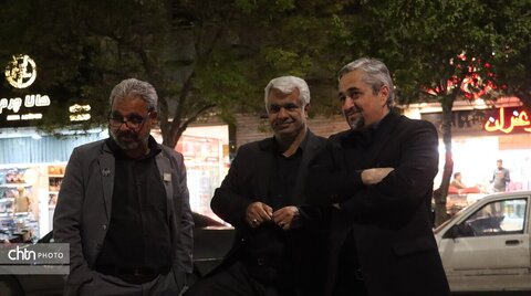 موکب هنرمندان صنایع دستی وتشکل های گردشگری در شب اربعین شهادت رهبر شهیدمان ودانش آموزان شهید مدرسه میناب
