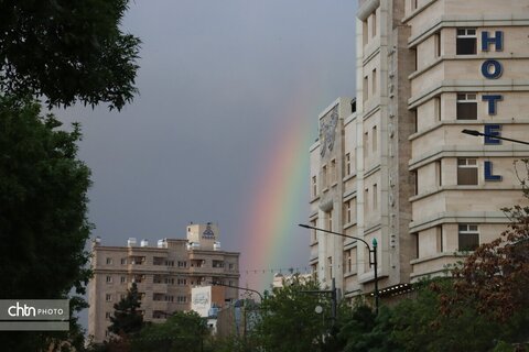 موکب هنرمندان صنایع دستی وتشکل های گردشگری در شب اربعین شهادت رهبر شهیدمان ودانش آموزان شهید مدرسه میناب