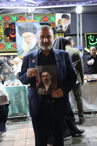 موکب هنرمندان صنایع دستی وتشکل های گردشگری در شب اربعین شهادت رهبر شهیدمان ودانش آموزان شهید مدرسه میناب