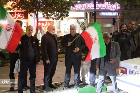 موکب هنرمندان صنایع دستی وتشکل های گردشگری در شب اربعین شهادت رهبر شهیدمان ودانش آموزان شهید مدرسه میناب